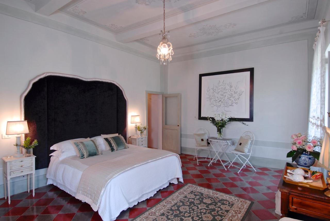 Palazzo Sant'Angelo Bed & Breakfast Spoleto Exterior photo