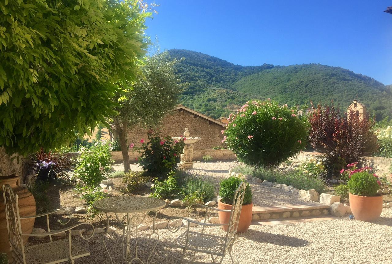 Palazzo Sant'Angelo Bed & Breakfast Spoleto Exterior photo