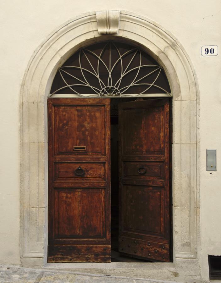 Palazzo Sant'Angelo Bed & Breakfast Spoleto Exterior photo